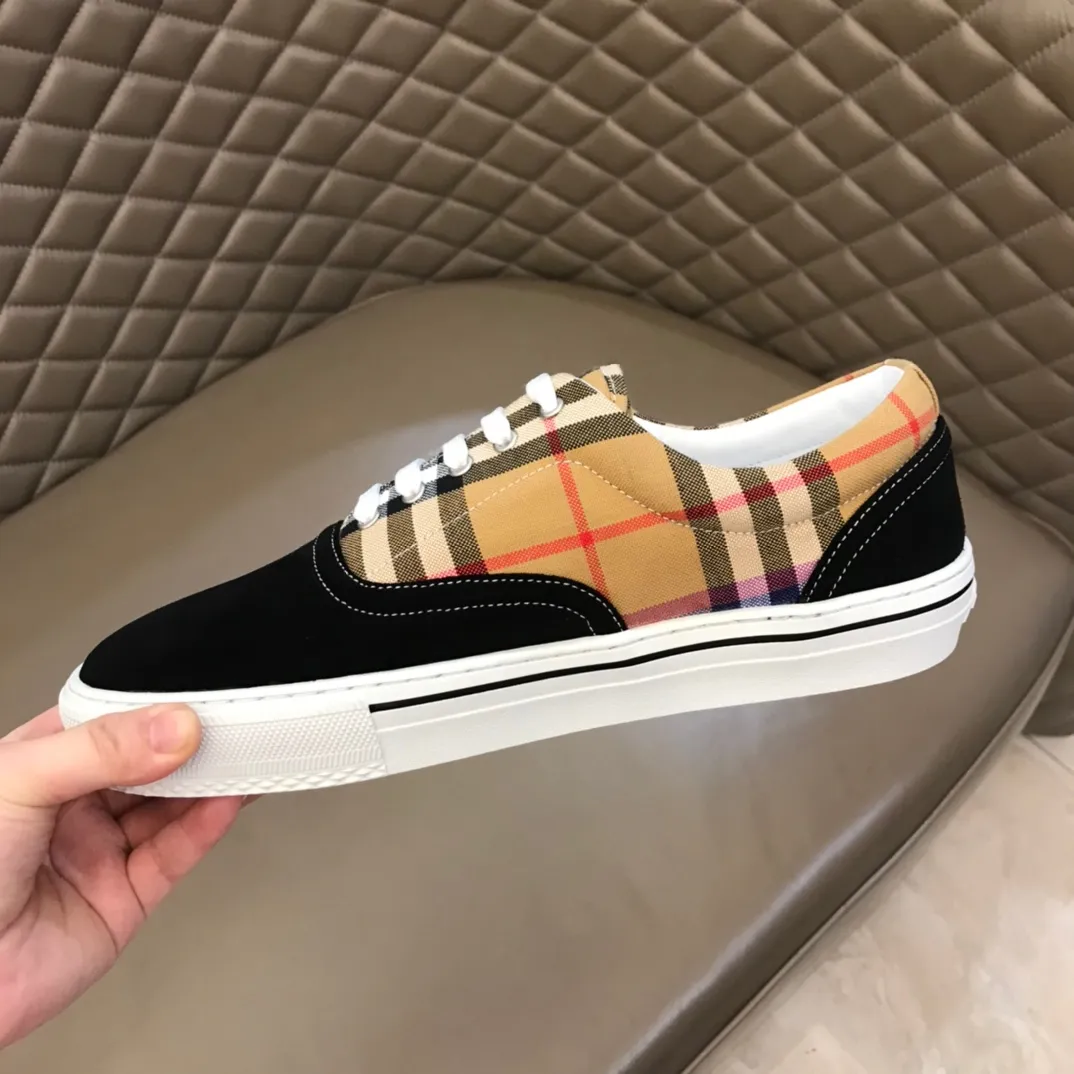 p360 "Burberr*" new men's classic low-top sneakers, reinterpreted with retro plaid cotton and cowhide materials, decorated with a new brand logo. First-layer sheepskin lining, embossed Burberry logo on the heel, original TPU outsole, size 38-44